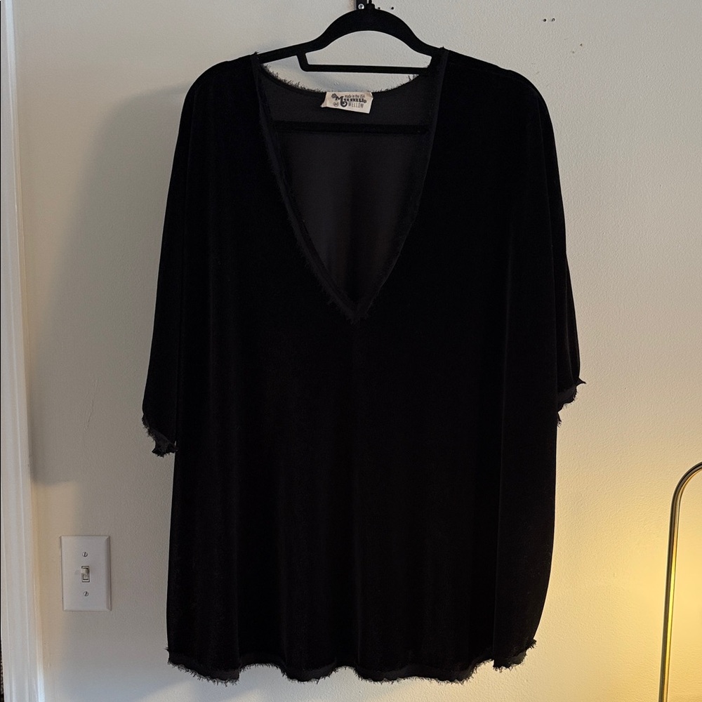 Show Me Your Mumu Black Velvet V-Neck Tunic Medium